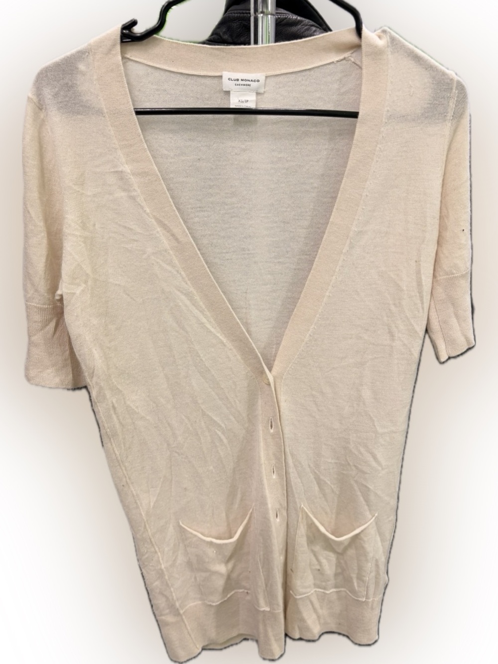 Club Monaco 100% cashmere Light Beige Short-Sleeve V-Neck Cardigan